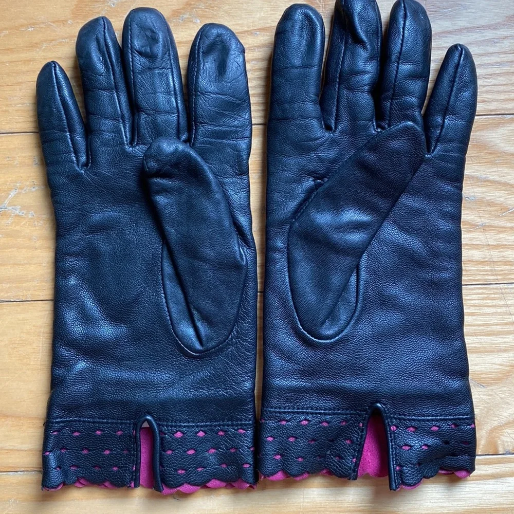 Genuine Leather Notched Black and Fuchsia Hot Pink Ladies Gloves